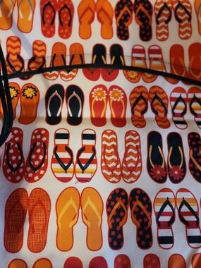 Tropical Flip-Flop Pattern Tote in Vibrant Orange and Red THIRTY ONE. COOLER